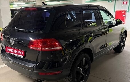 Volkswagen Touareg III, 2011 год, 2 200 000 рублей, 4 фотография
