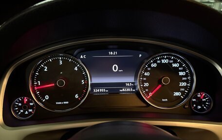 Volkswagen Touareg III, 2011 год, 2 200 000 рублей, 9 фотография