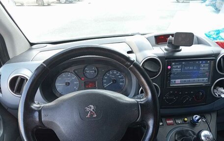 Peugeot Partner II рестайлинг 2, 2012 год, 725 000 рублей, 6 фотография
