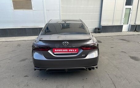 Toyota Camry, 2021 год, 3 500 000 рублей, 5 фотография