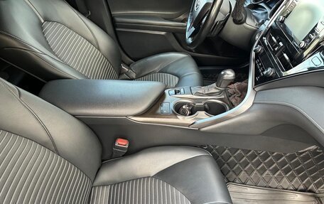 Toyota Camry, 2021 год, 3 500 000 рублей, 20 фотография