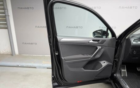 Volkswagen Tiguan II, 2020 год, 2 437 000 рублей, 8 фотография