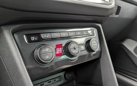 Volkswagen Tiguan II, 2020 год, 2 437 000 рублей, 19 фотография