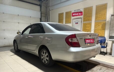 Toyota Camry V40, 2002 год, 630 000 рублей, 1 фотография