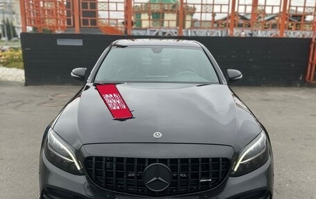 Mercedes-Benz C-Класс, 2019 год, 2 850 000 рублей, 1 фотография
