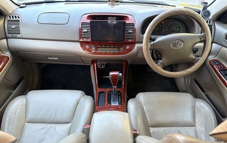 Toyota Camry V40, 2002 год, 630 000 рублей, 2 фотография