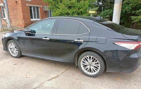 Toyota Camry, 2019 год, 1 887 000 рублей, 6 фотография