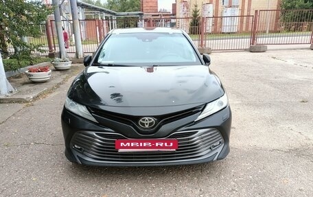 Toyota Camry, 2019 год, 1 887 000 рублей, 3 фотография