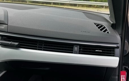 Audi A4, 2018 год, 3 200 000 рублей, 15 фотография