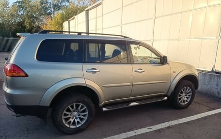Mitsubishi Pajero Sport II рестайлинг, 2011 год, 1 750 000 рублей, 4 фотография