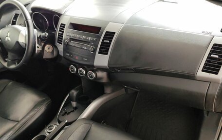 Mitsubishi Outlander III рестайлинг 3, 2011 год, 1 190 000 рублей, 14 фотография