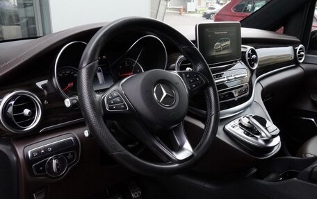 Mercedes-Benz V-Класс, 2018 год, 4 200 000 рублей, 13 фотография