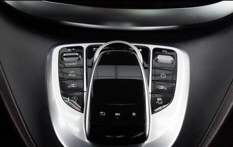 Mercedes-Benz V-Класс, 2018 год, 4 200 000 рублей, 22 фотография