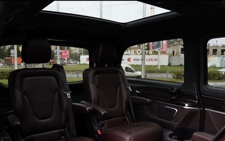 Mercedes-Benz V-Класс, 2018 год, 4 200 000 рублей, 32 фотография