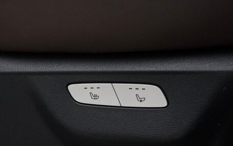 Mercedes-Benz V-Класс, 2018 год, 4 200 000 рублей, 27 фотография