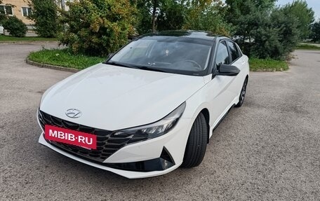 Hyundai Elantra, 2021 год, 1 650 000 рублей, 9 фотография
