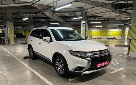 Mitsubishi Outlander III рестайлинг 3, 2017 год, 2 400 000 рублей, 1 фотография