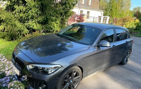 BMW 1 серия, 2018 год, 1 800 000 рублей, 1 фотография