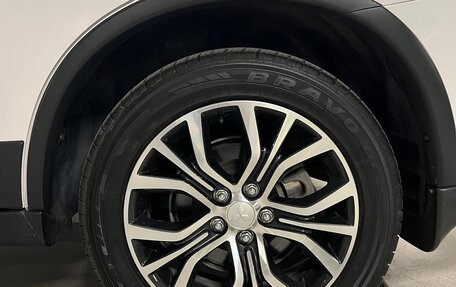 Mitsubishi Outlander III рестайлинг 3, 2017 год, 2 400 000 рублей, 6 фотография