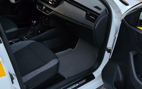 Skoda Rapid II, 2021 год, 1 150 000 рублей, 20 фотография