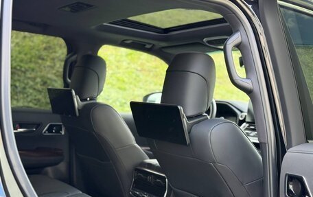 Toyota Land Cruiser, 2022 год, 10 850 000 рублей, 15 фотография