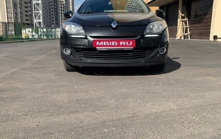 Renault Megane III, 2014 год, 900 000 рублей, 2 фотография