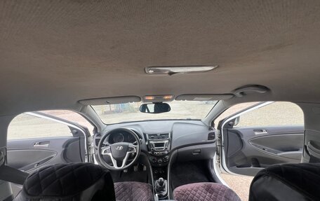 Hyundai Solaris II рестайлинг, 2016 год, 715 000 рублей, 12 фотография