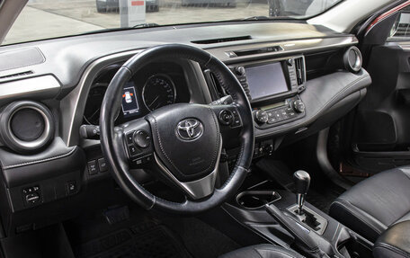 Toyota RAV4, 2017 год, 2 449 000 рублей, 16 фотография
