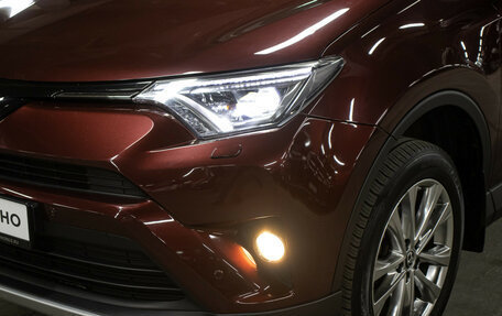 Toyota RAV4, 2017 год, 2 449 000 рублей, 22 фотография