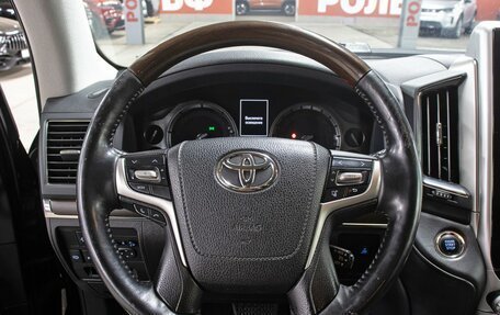 Toyota Land Cruiser 200, 2016 год, 4 700 000 рублей, 16 фотография