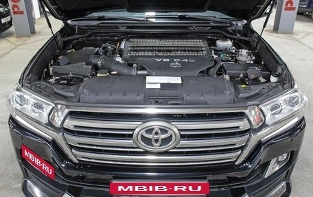 Toyota Land Cruiser 200, 2016 год, 4 700 000 рублей, 9 фотография