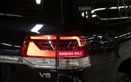 Toyota Land Cruiser 200, 2016 год, 4 700 000 рублей, 24 фотография