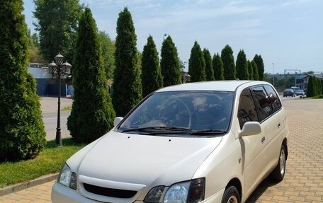 Toyota Gaia, 2000 год, 460 000 рублей, 2 фотография