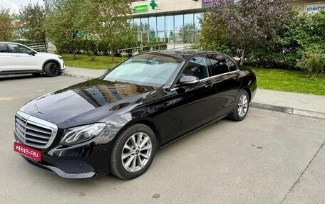 Mercedes-Benz E-Класс, 2019 год, 3 000 000 рублей, 1 фотография