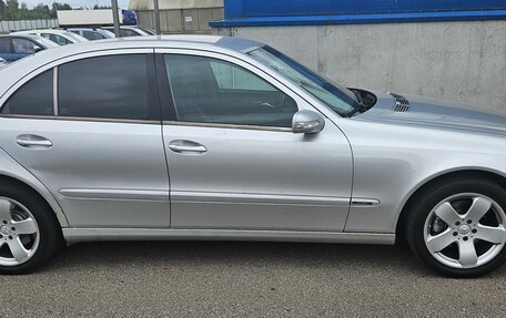 Mercedes-Benz E-Класс, 2004 год, 740 000 рублей, 3 фотография