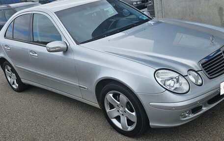 Mercedes-Benz E-Класс, 2004 год, 740 000 рублей, 2 фотография