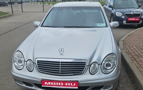 Mercedes-Benz E-Класс, 2004 год, 740 000 рублей, 1 фотография