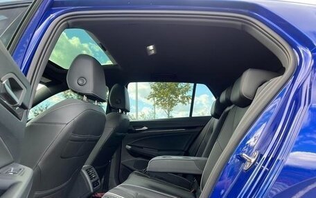Volkswagen Golf VIII, 2021 год, 1 600 000 рублей, 14 фотография