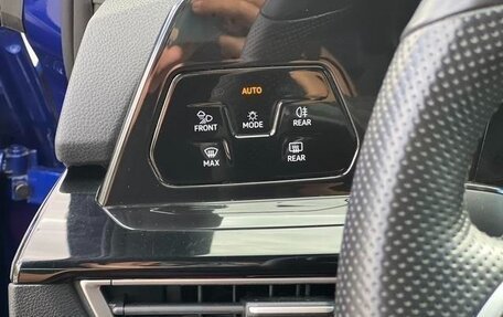 Volkswagen Golf VIII, 2021 год, 1 600 000 рублей, 18 фотография