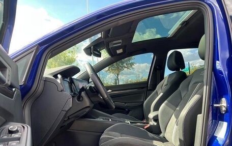 Volkswagen Golf VIII, 2021 год, 1 600 000 рублей, 13 фотография