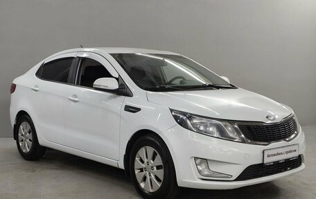 KIA Rio III рестайлинг, 2013 год, 840 000 рублей, 3 фотография