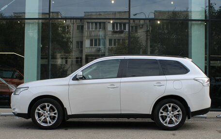 Mitsubishi Outlander III рестайлинг 3, 2014 год, 1 837 000 рублей, 8 фотография