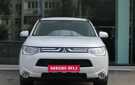 Mitsubishi Outlander III рестайлинг 3, 2014 год, 1 837 000 рублей, 2 фотография