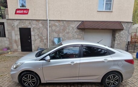 Hyundai Solaris II рестайлинг, 2012 год, 539 000 рублей, 3 фотография