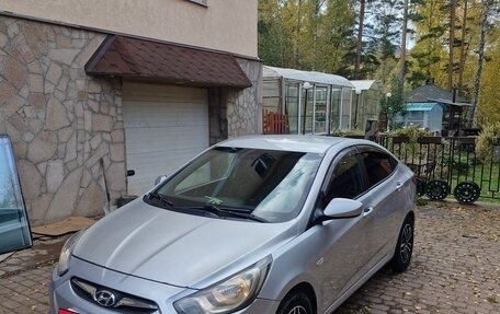 Hyundai Solaris II рестайлинг, 2012 год, 539 000 рублей, 2 фотография