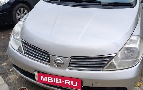 Nissan Tiida, 2004 год, 530 000 рублей, 1 фотография