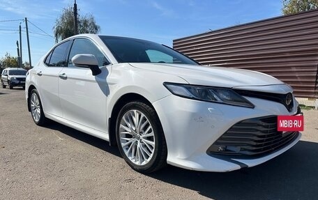 Toyota Camry, 2021 год, 2 750 000 рублей, 5 фотография