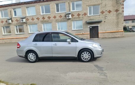 Nissan Tiida, 2004 год, 530 000 рублей, 3 фотография