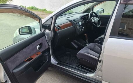 Nissan Tiida, 2004 год, 530 000 рублей, 21 фотография