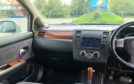 Nissan Tiida, 2004 год, 530 000 рублей, 17 фотография